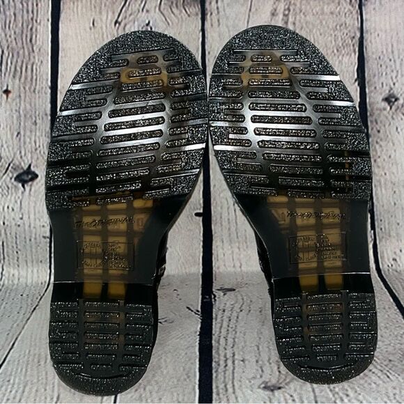 NWT Dr. Martens 1460 Pascal Hardware Studded Leather Boots - Picture 4 of 13